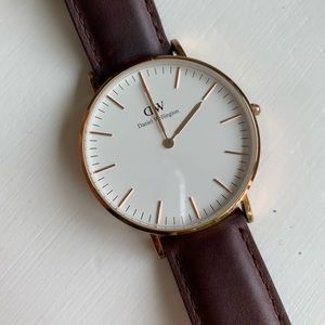 Daniel Wellington Rose Gold Watch with Brown Strap